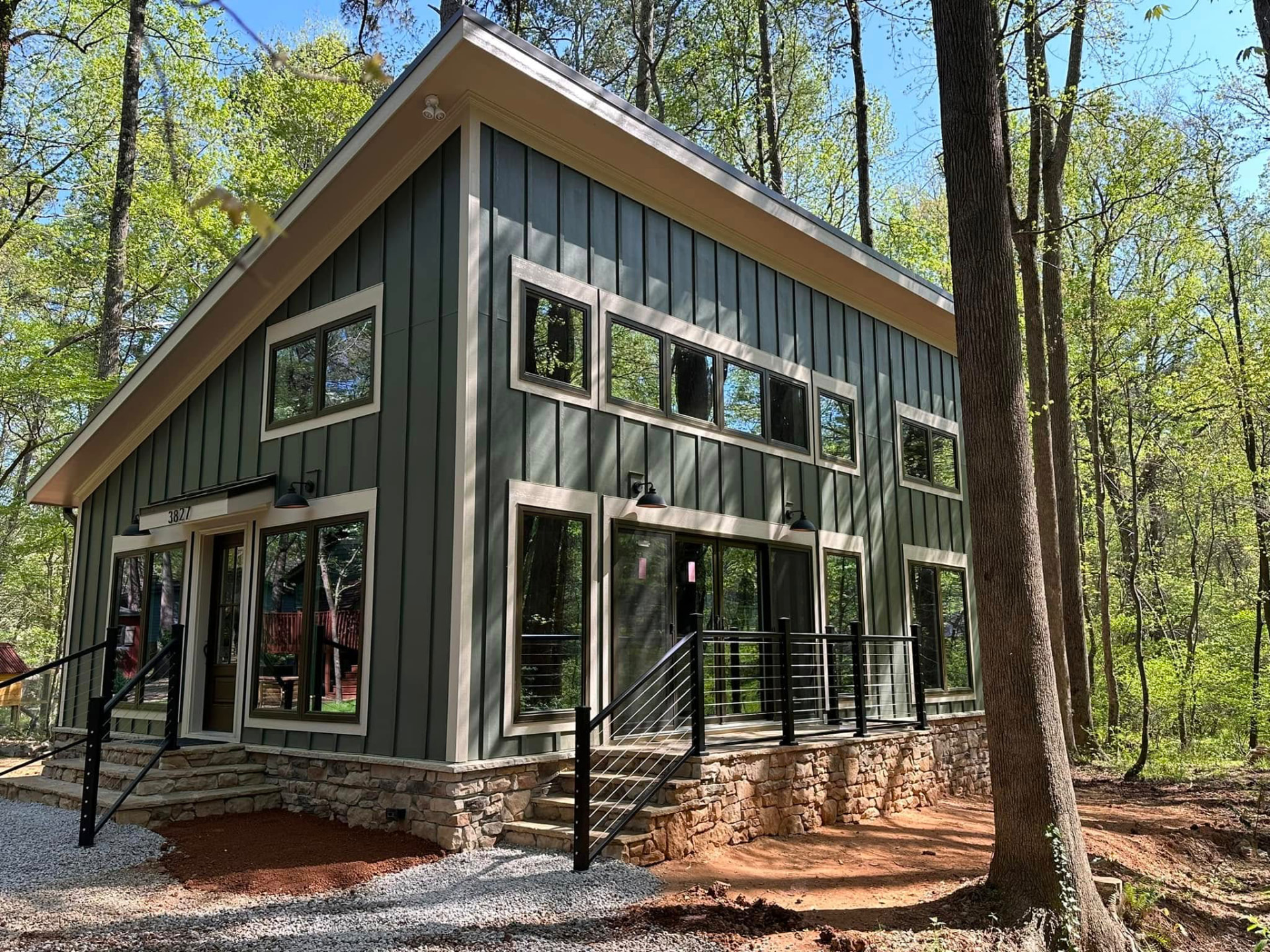 Modern accessory dwelling unit exterior